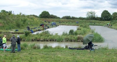 Anglers at Viking Fishery